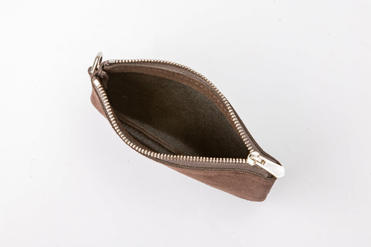 Round feel Suede Pouch