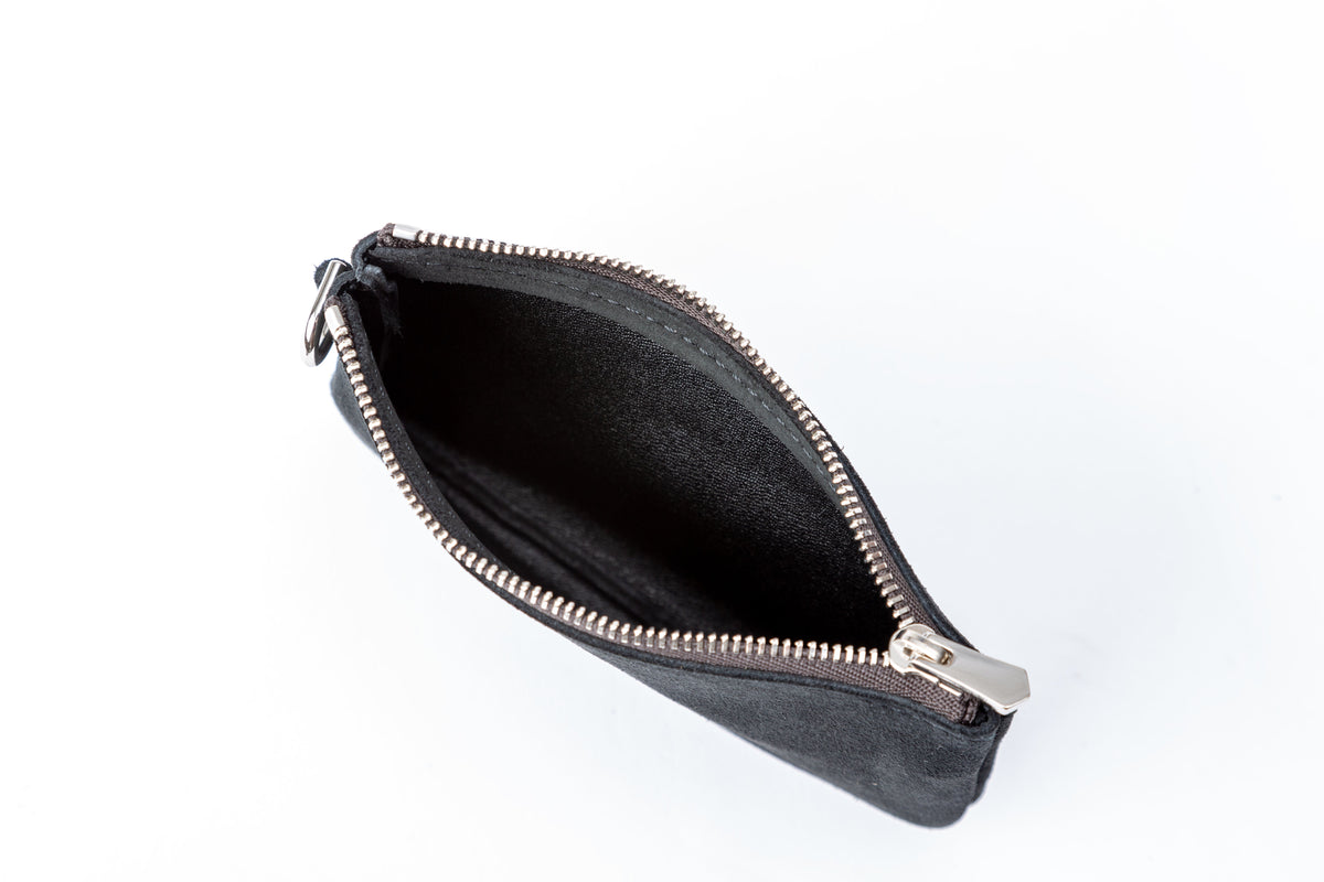 Round feel Suede Pouch